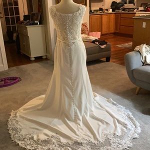 Wedding dress new